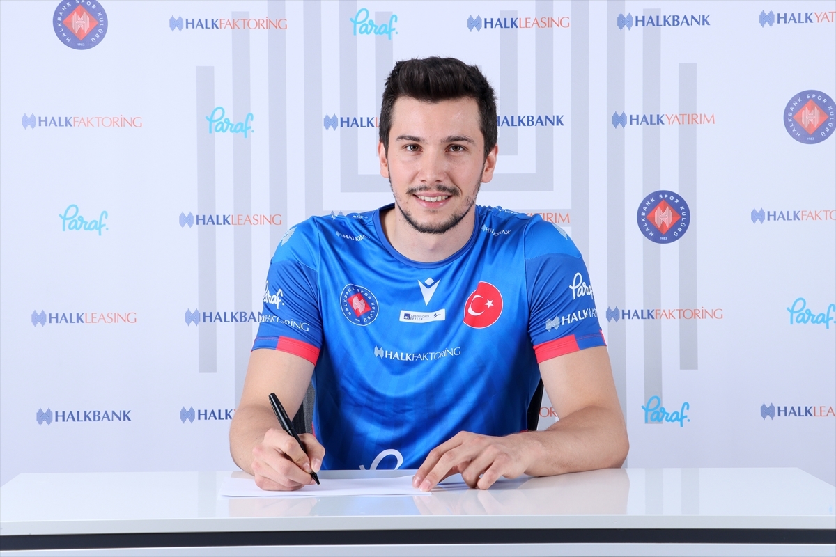 Halkbank Erkek Voleybol Takımı, Oğuzhan Doğruluk'u Transfer Etti