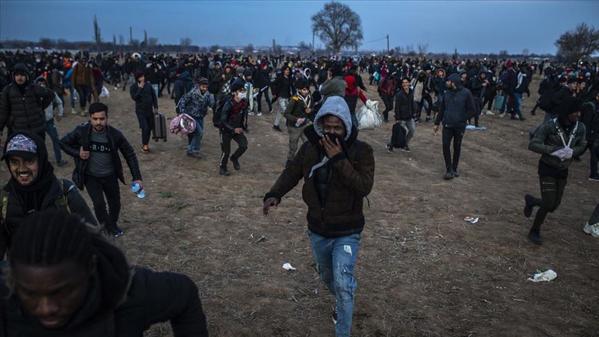 Yunanistan'ın Yasa Dışı Yollarla Türkiye'ye Göndermek İstediği 107 Düzensiz Göçmen, Türk Askerince Kurtarıldı