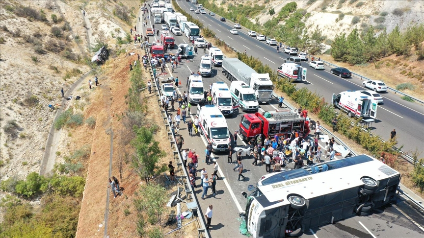 Gaziantep'teki Kazada Yaralananlardan 5'i Ağır!