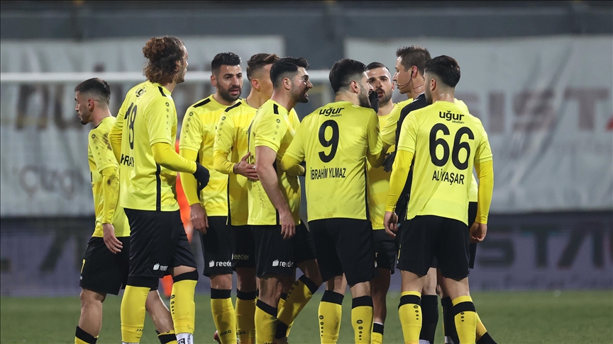 İstanbulspor, Süper Lig'in 3. Haftasında Yarın Konyaspor İle Karşılaşacak