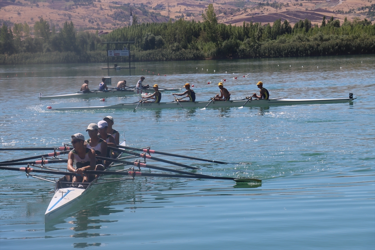 Gençler Türkiye Kürek Şampiyonası Adıyaman'da Sürüyor