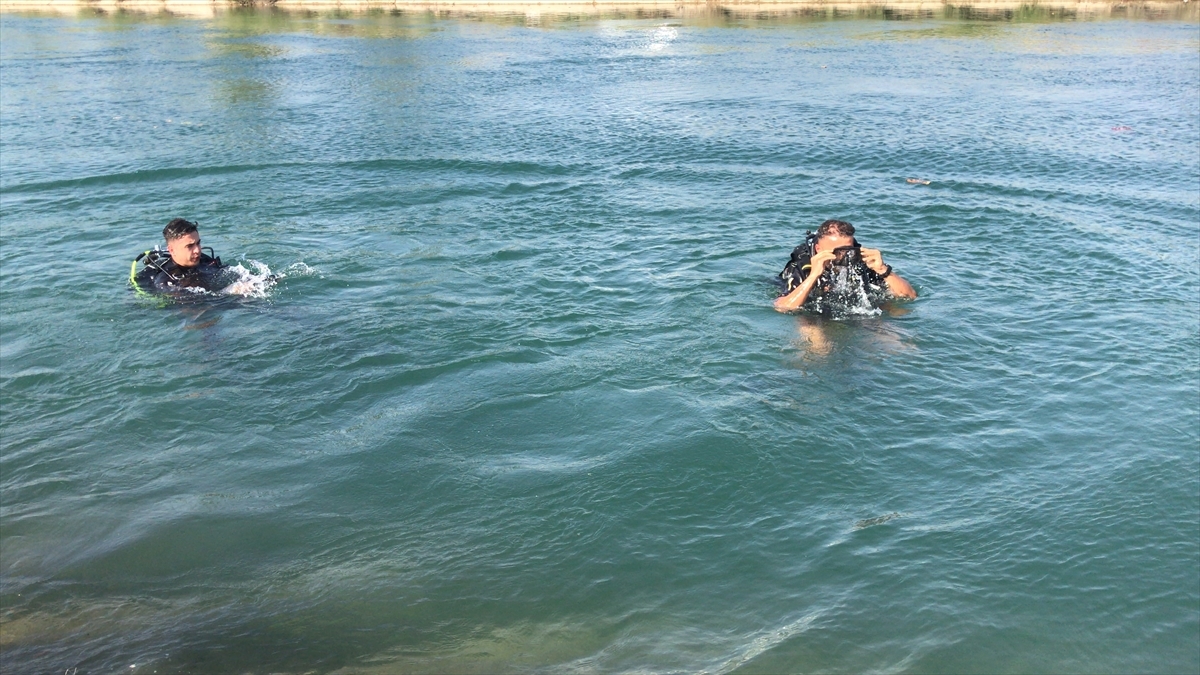 Adana'da Sulama Kanalına Düşen Kişinin Cesedi Bulundu