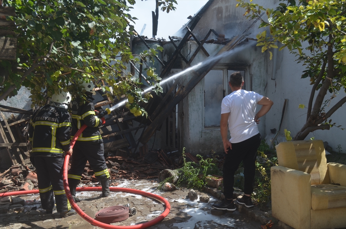 Amasya'da İki Evde Yangın Çıktı