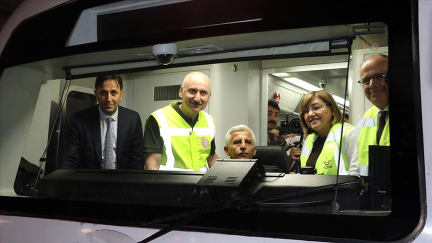 Bakan Karaismailoğlu, Pendik-Sabiha Gökçen Havalimanı Metro Hattının Test Sürüşüne Katıldı: