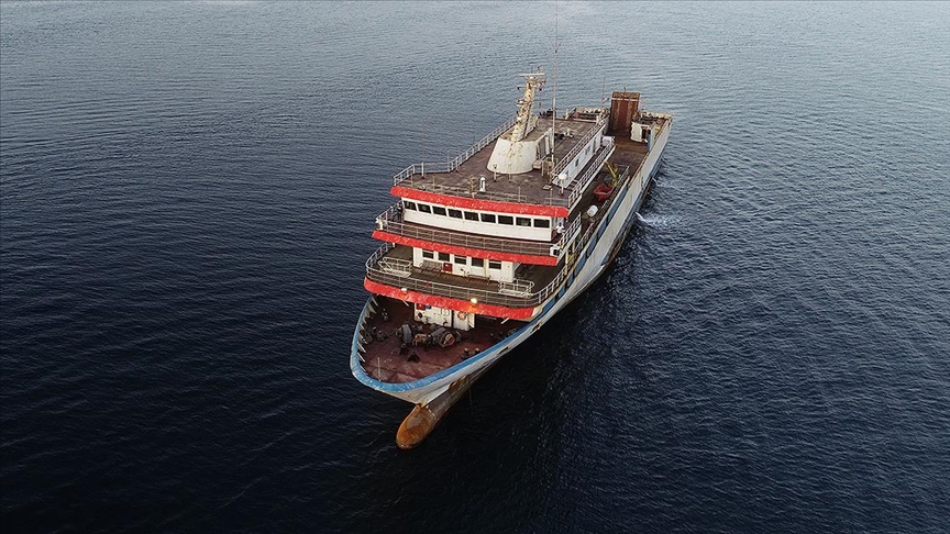 Yunanistan Sahil Güvenlik Birimlerinin Taciz Ateşi Açtığı Gemi Zeytinburnu Açıklarına Demirledi