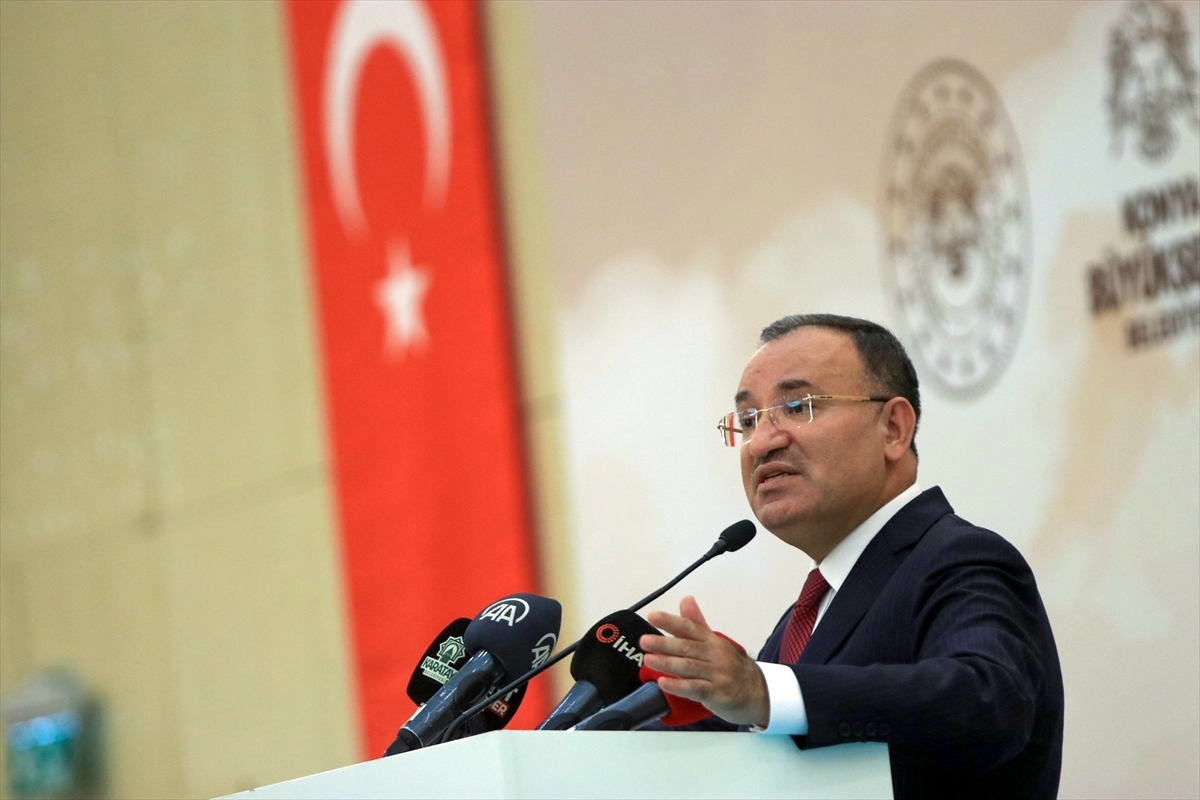 Adalet Bakanı Bekir Bozdağ, Konya'da Gazilerle Buluştu