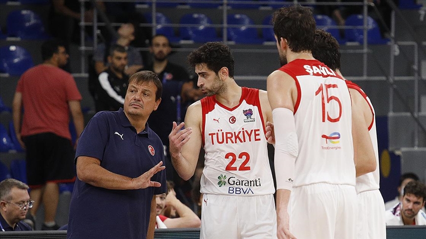 Basketbolda Cevahir Sönmez Gençler Turnuvası 