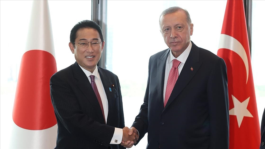 Cumhurbaşkanı Erdoğan, Japonya Başbakanı Kişida'yı Kabul Etti