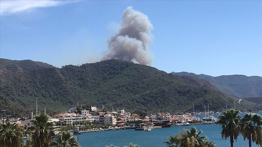 Marmaris'te Orman Yangını Başladı