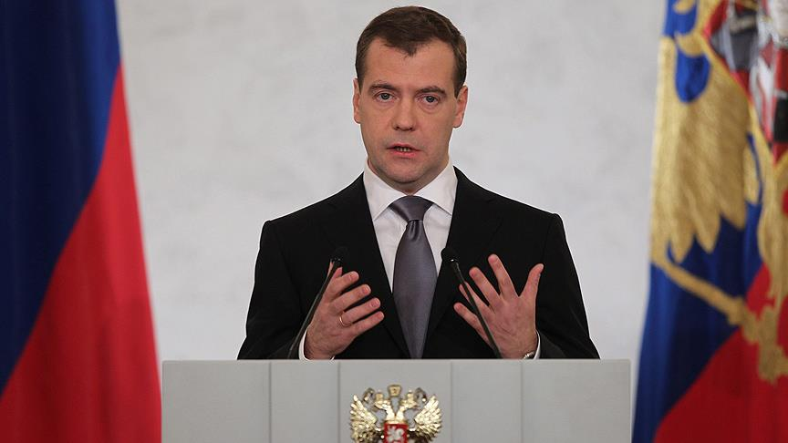 Medvedev, Nükleer Silah Kullanabileceğini Söyledi