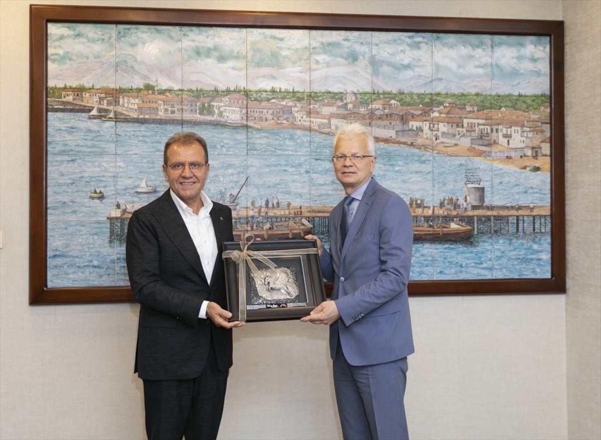Litvanya'nın Ankara Büyükelçisi, Mersin Büyükşehir Belediyesi'ni Ziyaret Etti