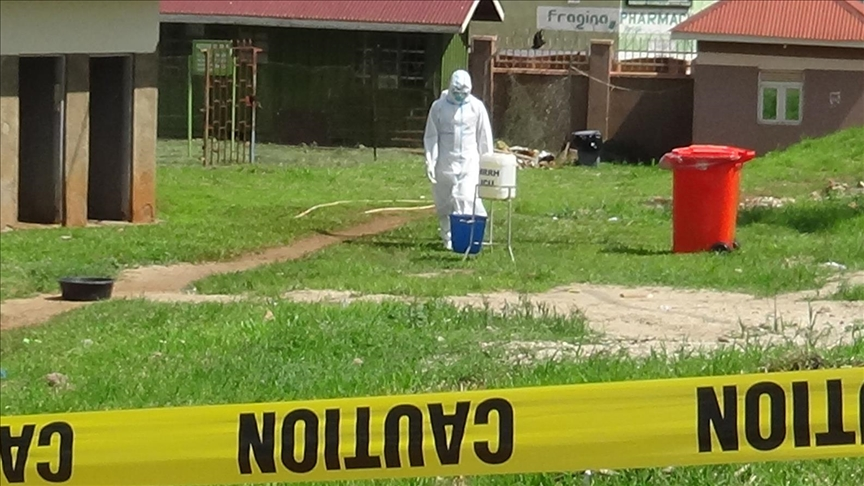 Uganda'da Ebola Nedeniyle Ölenlerin Sayısı 11'e Yükseldi