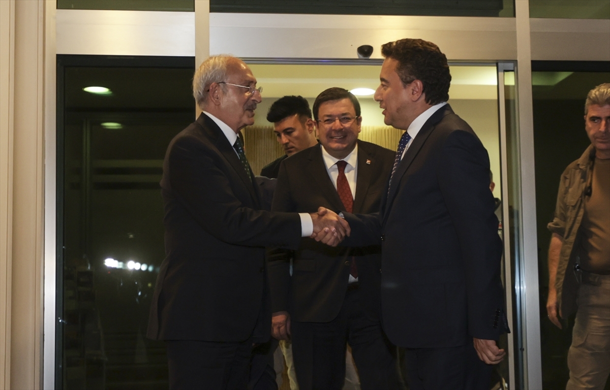 Kılıçdaroğlu, DEVA Partisi Genel Başkanı Babacan'la Görüştü
