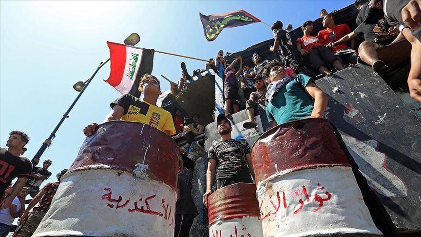 Bağdat’ta “Halk, Rejimi Devirmek İstiyor” Sesleri