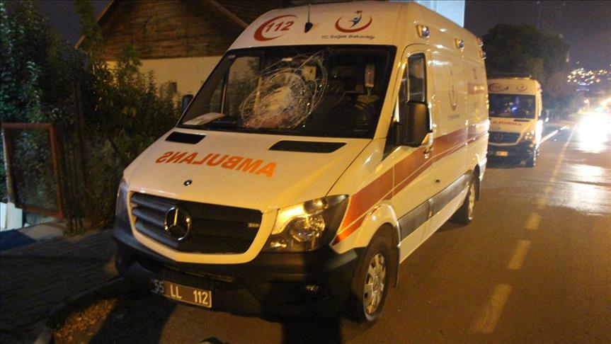 Diyarbakır'da 4 Ambulansa Taşlı Saldırıda Bulunuldu 