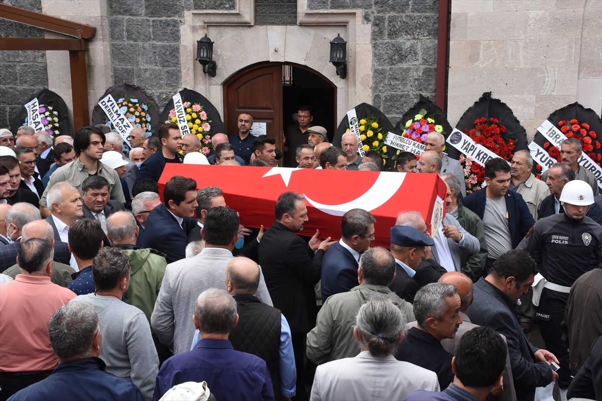 Vefat Eden Eski Giresun Milletvekili Ergun Özdemir Son Yolcuğuna Uğurlandı