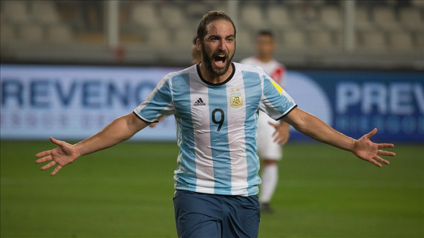 Gonzalo Higuain, Futbol Kariyerini Noktalayacağını Açıkladı