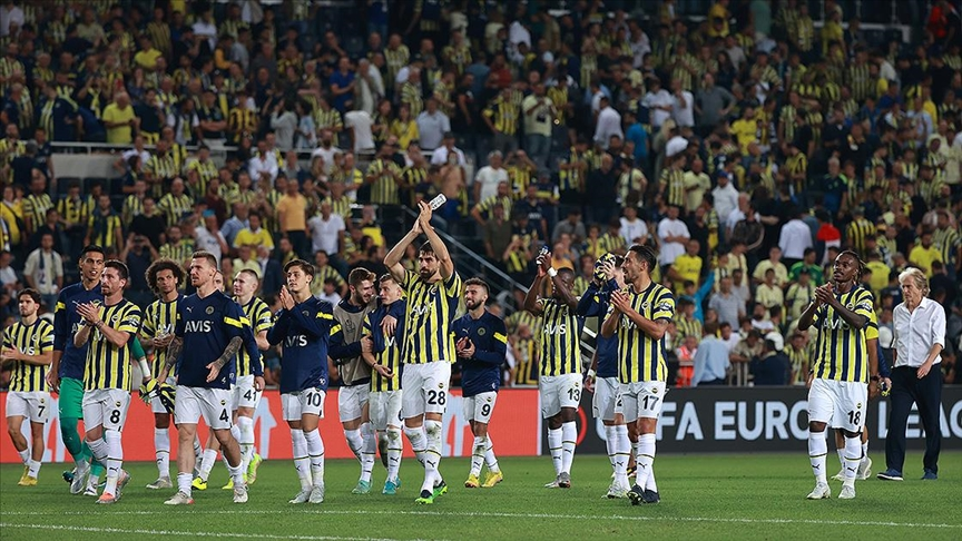 Fenerbahçe Yarın AEK Larnaca İle Oynacayacak