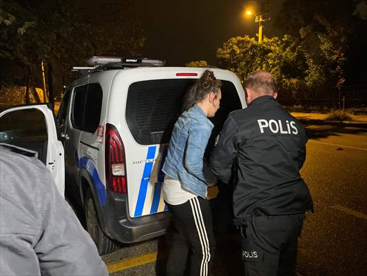 Bursa'da Yeni Alınan Otomobili Çalan 2 Kişi Yakalandı