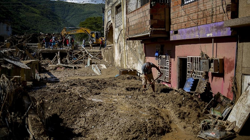 Venezuela'daki Heyelanda Ölenlerin Sayısı 36'ya Çıktı