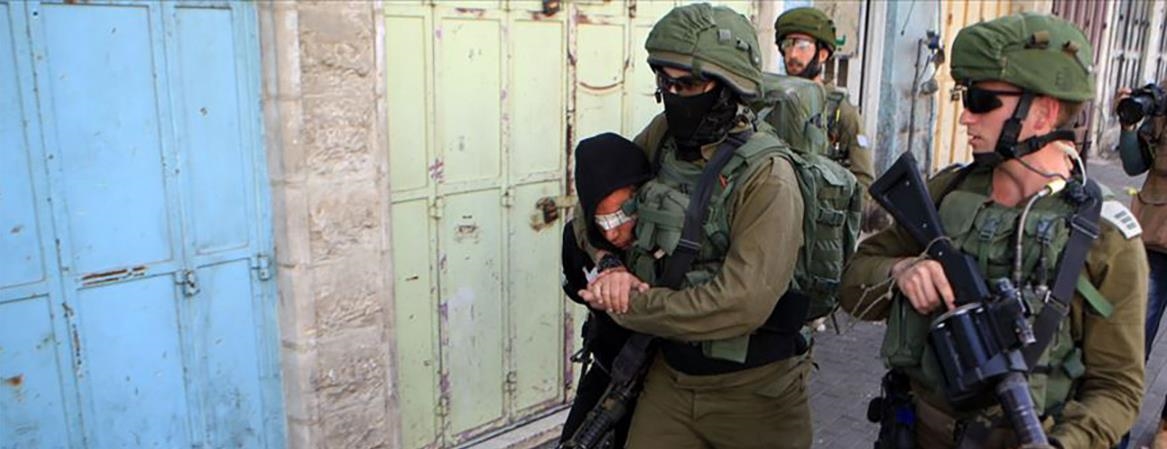 İsrail Askerleri Batı Şeria'da Onlarca Filistinliyi Yaraladı 