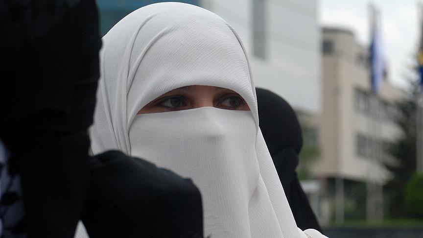 İsviçre'de Burka Yasağını Delenlere 1000 İsviçre Frangı Para Cezası Verilmesi Teklifi