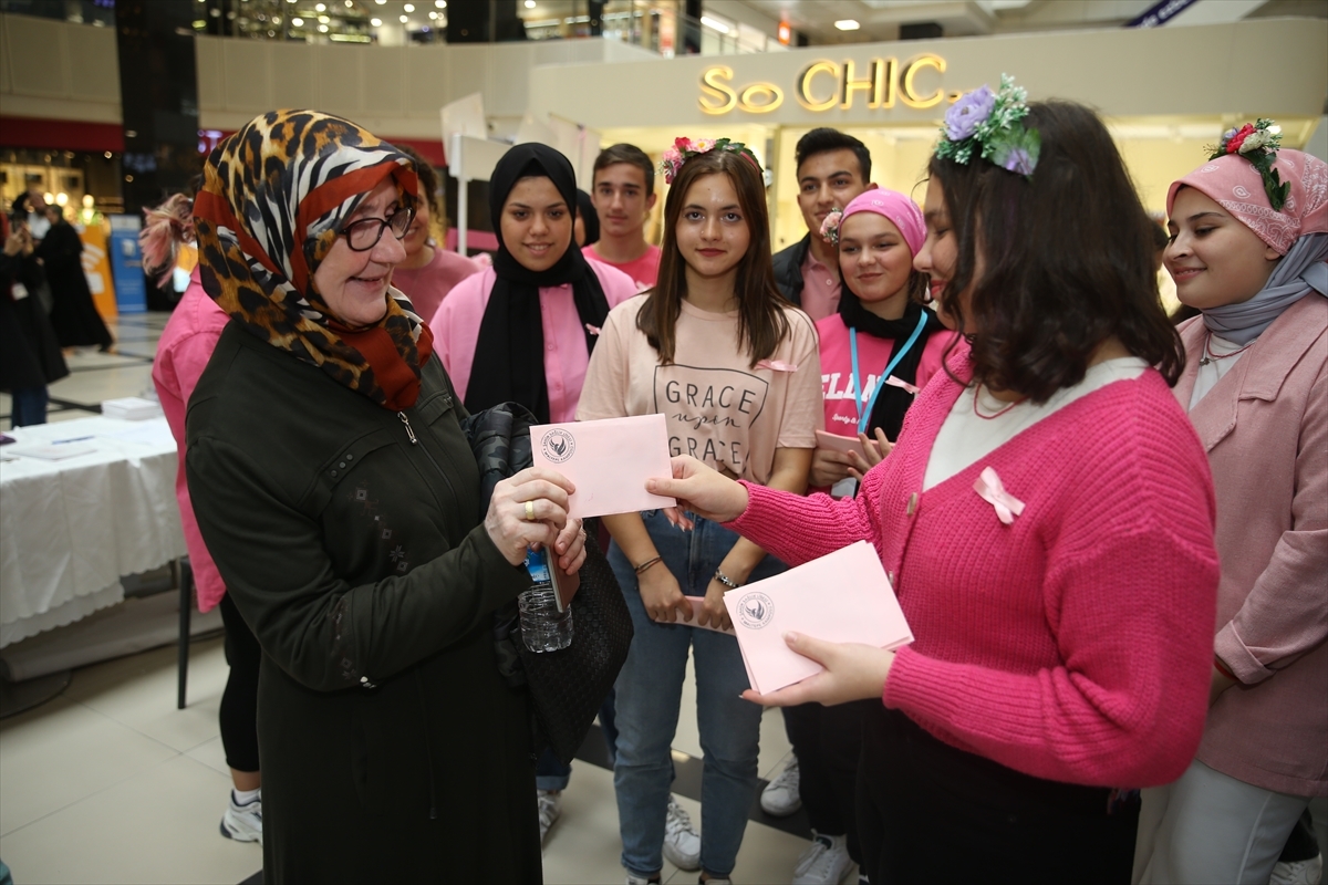 Sağlık meslek lisesi öğrencileri 