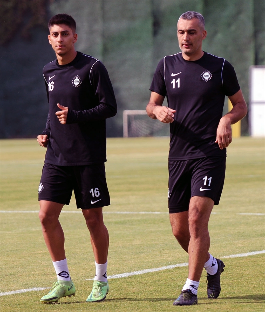 Murat Uluç, 3 sezon sonra dönüş yaptığı futbolda gol sevinci yaşadı 