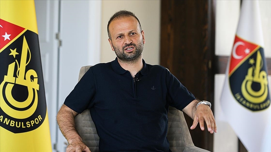 İstanbulspor'da Teknik Direktör Osman Zeki Korkmaz Görevinden Ayrıldı