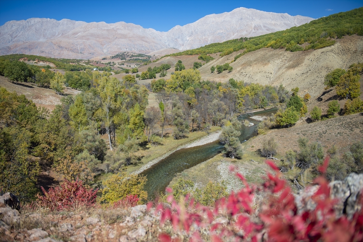 Mercan Kanyonu Her Mevsimde Doğa Tutkunları İçin Çekim Alanı Oluyor