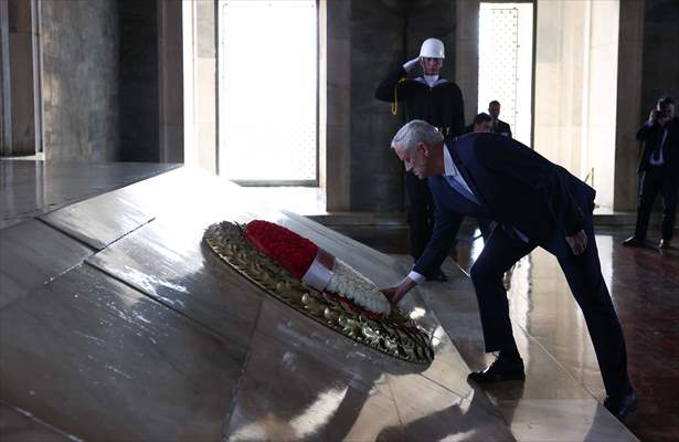 İsrail Savunma Bakanı Gantz, Anıtkabir'i Ziyaret Etti