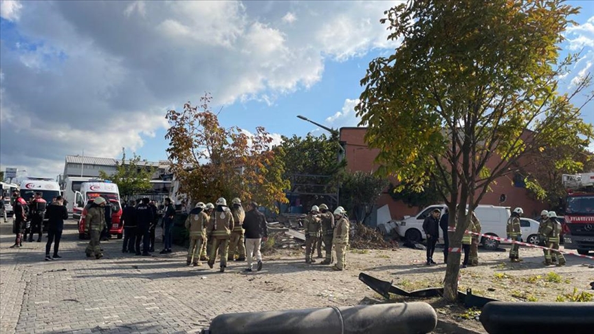  İstanbul'da Oto Sanayi Sitesinde Meydana Gelen Patlamada 1 Kişi Öldü, 3 Kişi Yaralandı