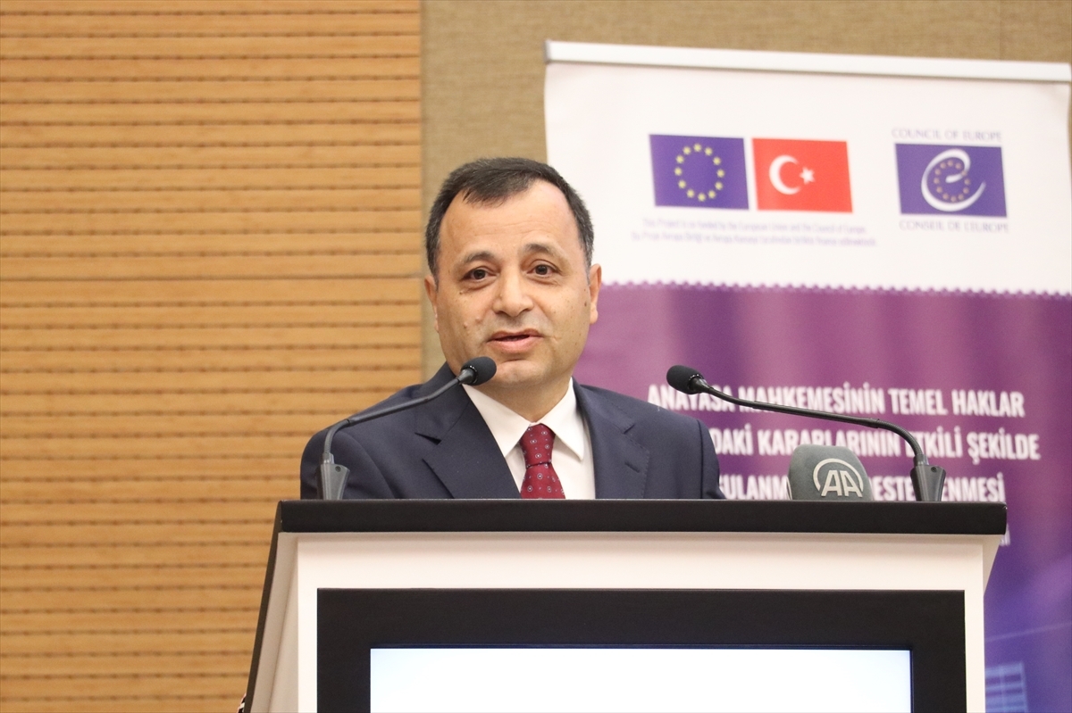Anayasa Mahkemesi Başkanı Zühtü Arslan Yozgat'ta Panelde Konuştu