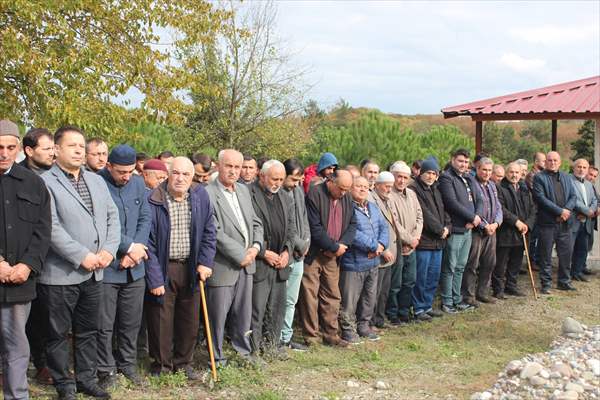 Samsun'daki Kazada Yaşamını Yitiren İki Lise Öğrencisinin Cenazeleri Toprağa Verildi