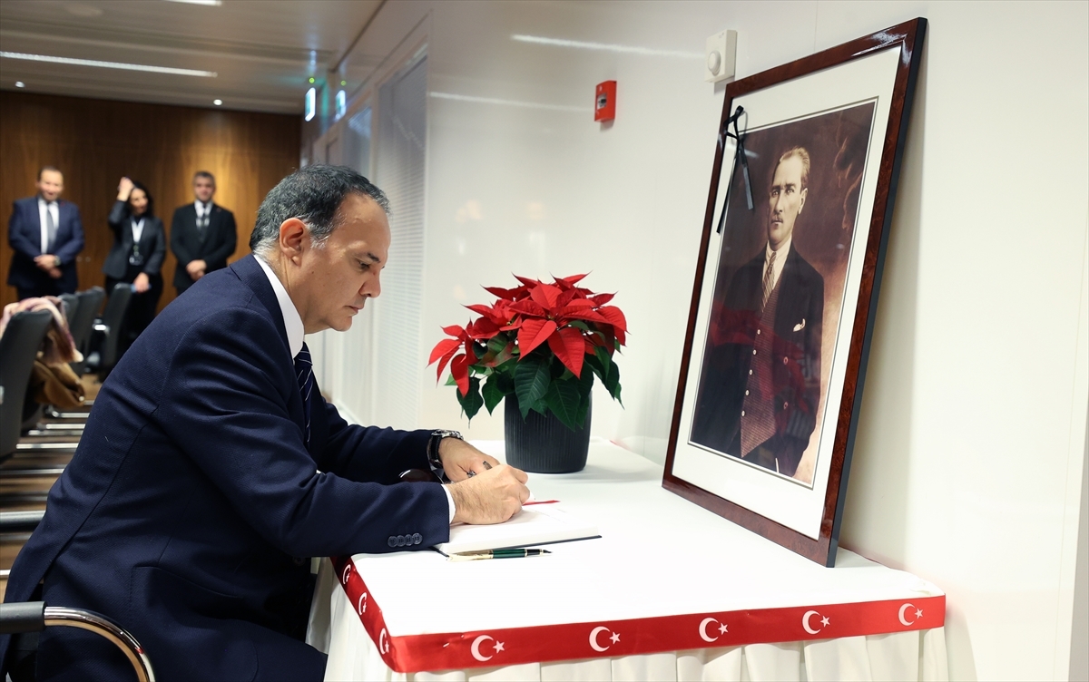 Büyük Önder Atatürk, Ebediyete İntikalinin 84. Yılında Avrupa’da Anıldı