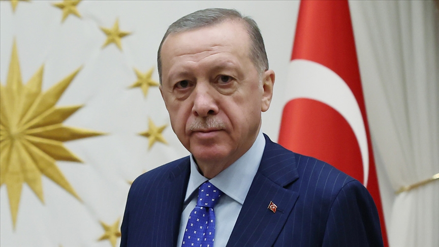 Cumhurbaşkanı Erdoğan'dan 9'u 5 Geçe Atatürk Paylaşımı: