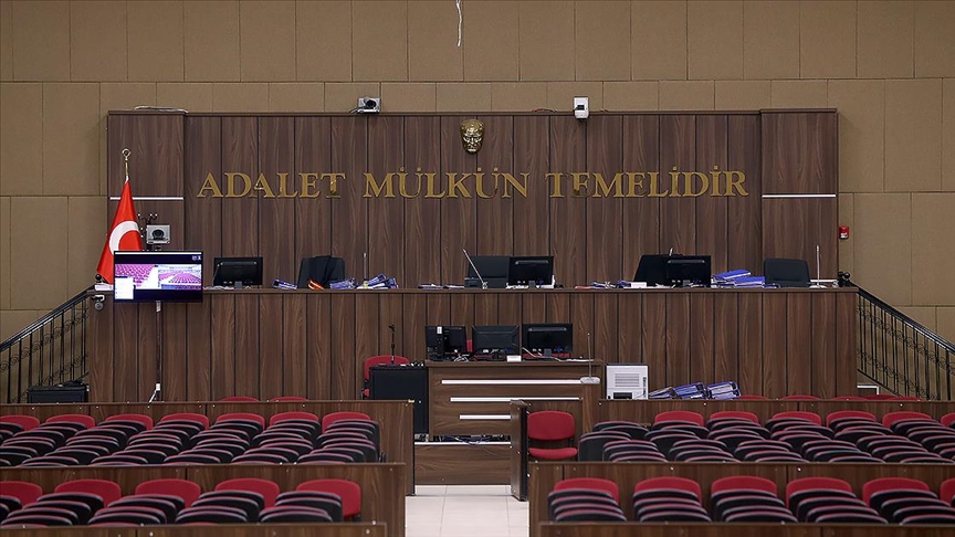 Adana'da FETÖ Davasında Yargılanan 5 Sanıktan 3'üne Hapis