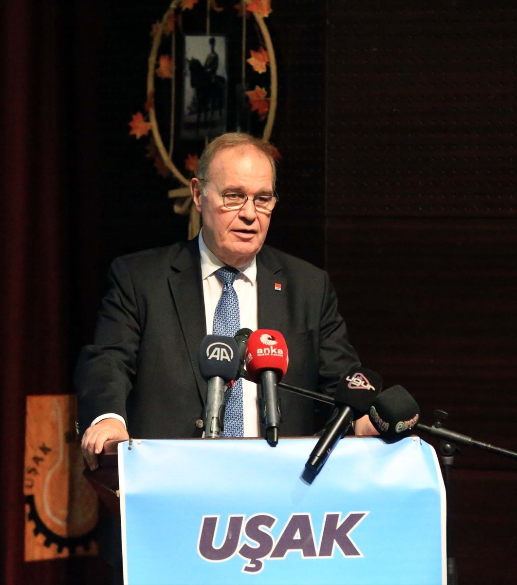 CHP Ekonomi Masası Heyeti, Uşak'ta İş İnsanlarıyla Buluştu