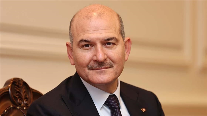 Bakan Soylu'dan, Saldırıda Hayatını Kaybeden Anne İle Kızın Ailesine Taziye Ziyareti