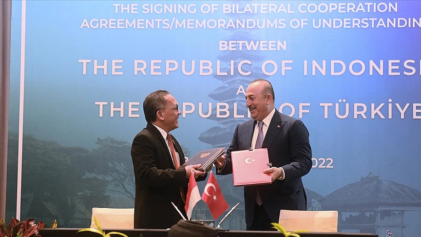 Türkiye İle Endonezya Arasında 5 Anlaşma İmzalandı