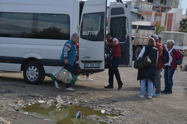 Antalya’da Midibüsleri Kaza Yapan Turistler Başka Araçla Havalimanına Götürüldü