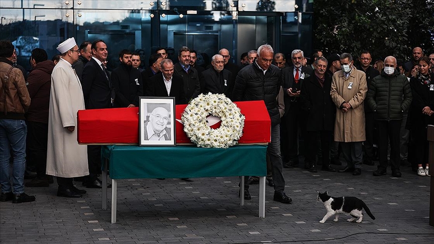 Hayatını Kaybeden Hıncal Uluç, Son Yolculuğuna Uğurlandı