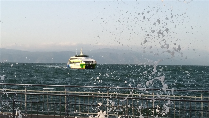 İstanbul'da Deniz Ulaşımına Lodos Engeli