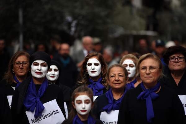 Aydın'da Kadınlardan Şiddete Karşı 
