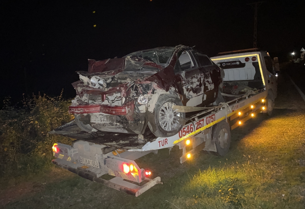 Sinop’ta İki Otomobilin Çarpıştığı Kazada 1 Kişi Öldü, 5 Kişi Yaralandı