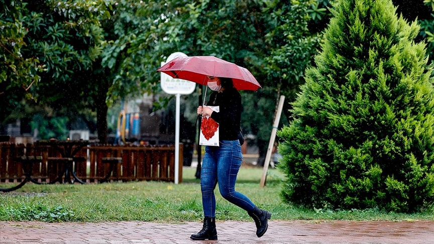 Antalya Kaş'ta Yağış Etkili Oldu