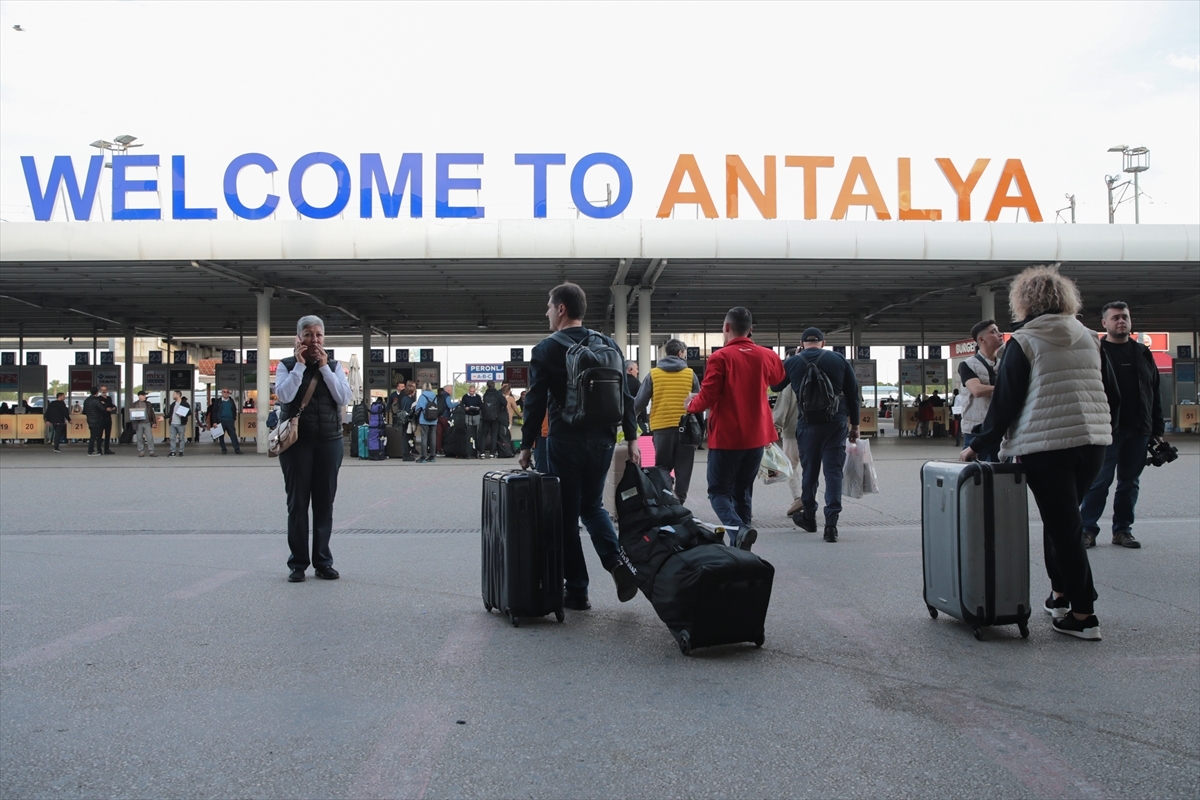 Antalya'ya hava yoluyla gelen turist sayısı 13 milyon 138 bin oldu