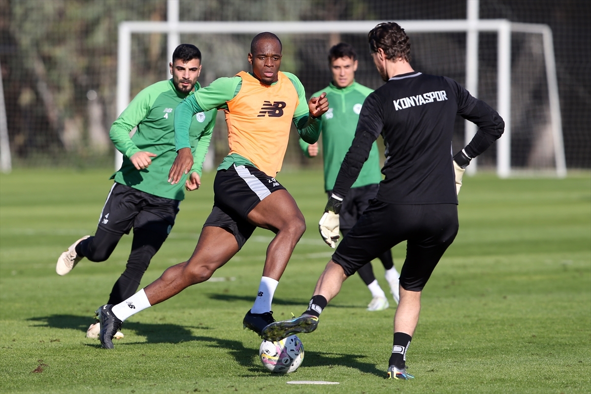 Konyaspor, Hazırlıklarını Antalya'da Sürdürüyor  