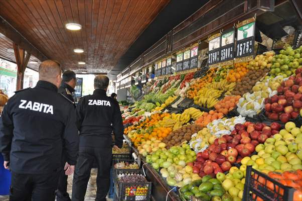 Mersin'de Tarihi Geçmiş 12 Ürün Bulunan Zincir Marketin Şubesine Para Cezası