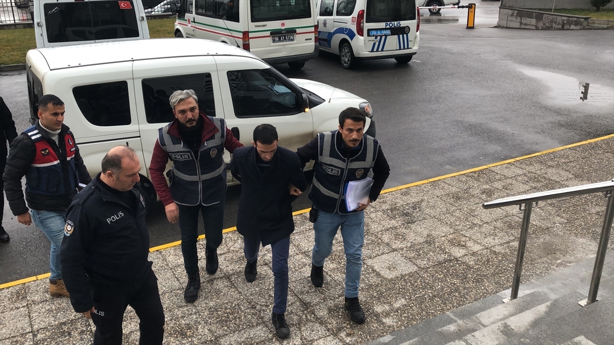Karaman'da Sokakta Kadınlara Saldırdığı İddia Edilen Zanlı Tutuklandı